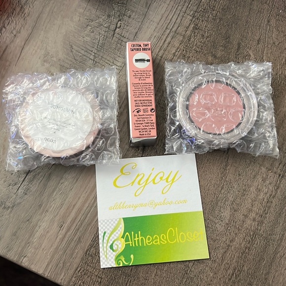 MAKEUP Bundle - Picture 2 of 7